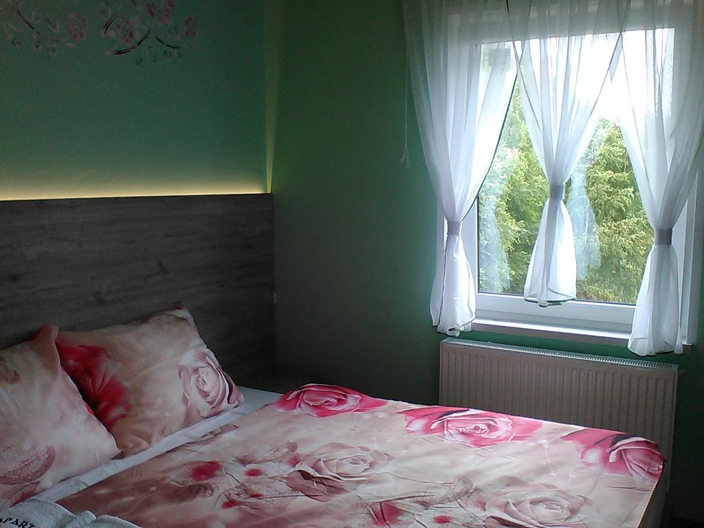 Roza Wiatrow Apartment กชึชโบโว ภายนอก รูปภาพ